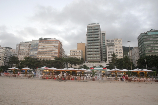 8 OrlaRio abre quiosque Coisa de Carioca, em Copacabana 04-06-13 (45)