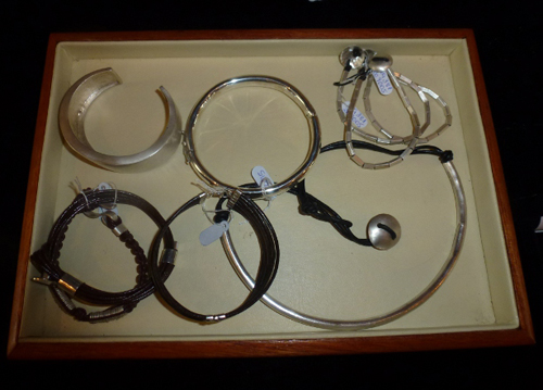 005-outras pulseiras da coleção JR