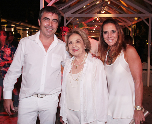Hípica-Eva Vima com o filho Johnnie Herbert e a empresária  Marina Gomide