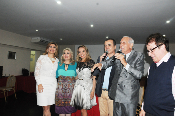 As misses Paraiba Patricia Rabello    Margarida Vasconcelos e Madalene Braga com os editores