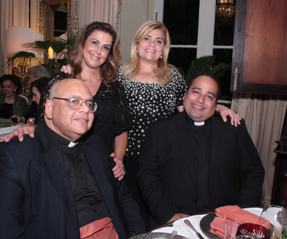 padre Jorjão, Sylvia ururay,Regina ximenez e padre Omar Raposo